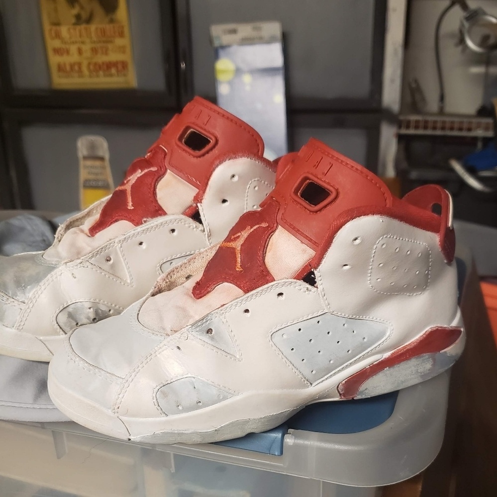 Kids Air Jordan 6 white and Red